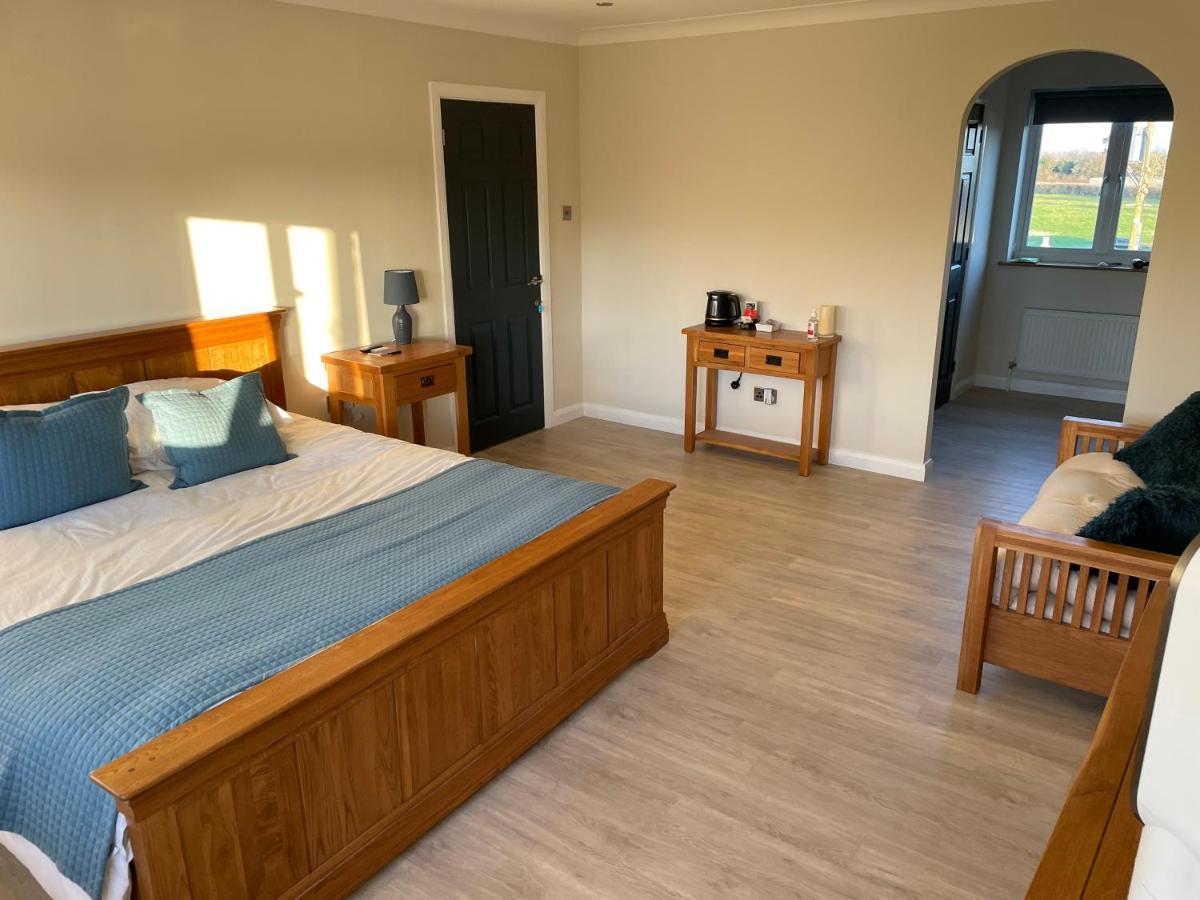 Executive Home With Plenty Of Room 엘리 외부 사진