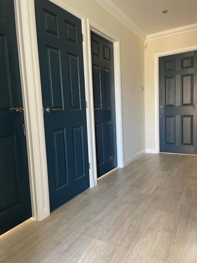 Executive Home With Plenty Of Room 엘리 외부 사진